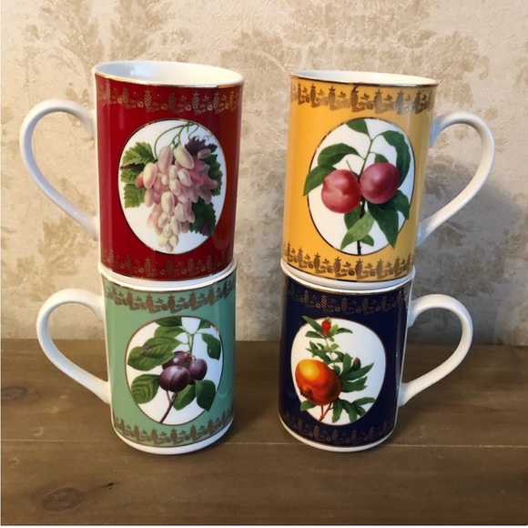 Vintage American Atelier set of 4 porcelain mugs - Picture 2 of 7